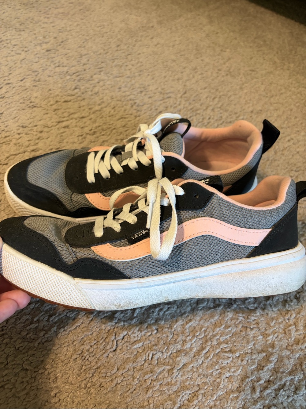 Vans Women's Low-Top Sneakers in Pink, Gray and Black - Picture 2 of 10
